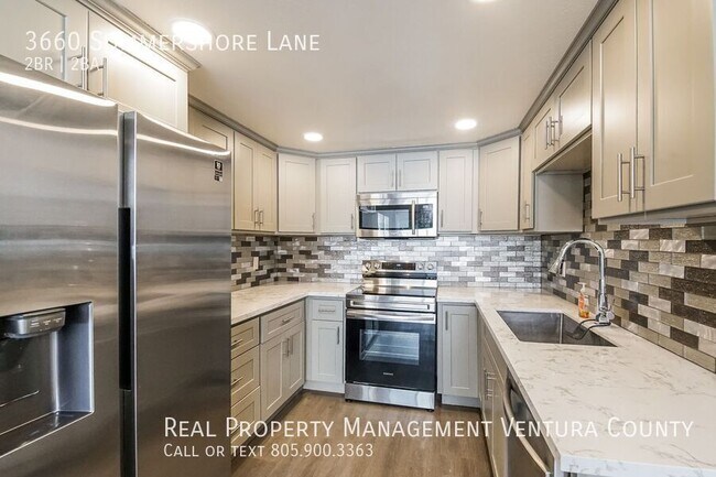 property at 3660 Summershore Ln