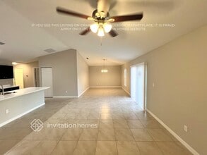 2058 SW Quarry St, Unit 3070 in Port St. Lucie, FL - Foto de edificio - Building Photo