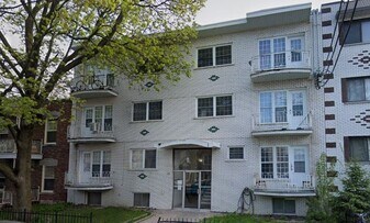 6585 28E in Montréal, QC - Building Photo