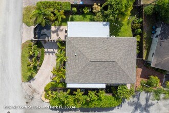 1532 NE 39th St in Oakland Park, FL - Building Photo - Building Photo