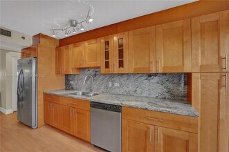 1201 S Ocean Dr, Unit 405S in Hollywood, FL - Foto de edificio - Building Photo