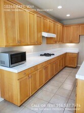 10266 Patti Way in Elk Grove, CA - Building Photo - Building Photo