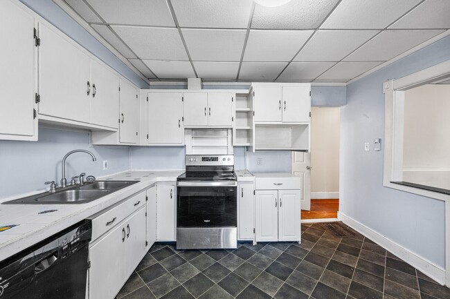 107 Main St, Unit 107A in Ivoryton, CT - Building Photo - Building Photo