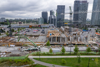 King's Landing at Concord Park Place in Toronto, ON - Building Photo - Building Photo