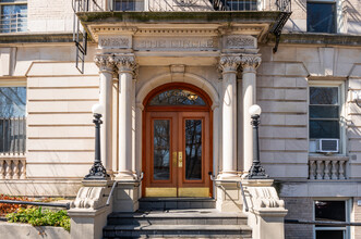114 Morningside Dr in New York, NY - Building Photo - Building Photo