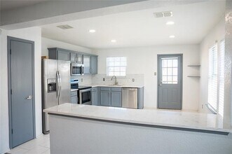 10008 Cougar Tr in Fort Worth, TX - Building Photo - Building Photo