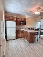 128 Vincent Ave in North Providence, RI - Foto de edificio - Building Photo