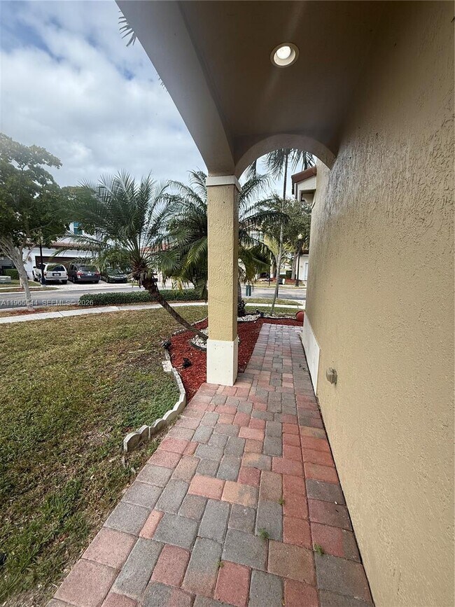 3910 NE 13th Dr in Homestead, FL - Building Photo - Building Photo