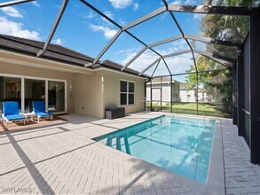 2753 Linda Dr in Naples, FL - Building Photo - Building Photo
