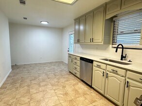 1004 Ridgefield Dr in Plano, TX - Building Photo - Building Photo