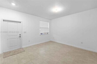 12258 NW 24th Pl in Miami, FL - Building Photo - Building Photo