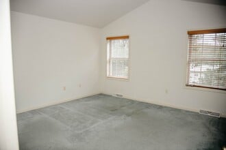 32 Gantz Meadows in Mount Joy, PA - Building Photo - Building Photo