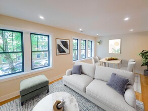2019 W Ainslie St, Unit 4857-2 in Chicago, IL - Building Photo - Building Photo