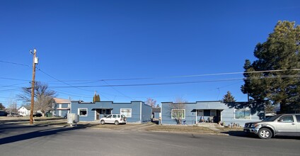 341-349 NE 6th St in Prineville, OR - Building Photo - Building Photo