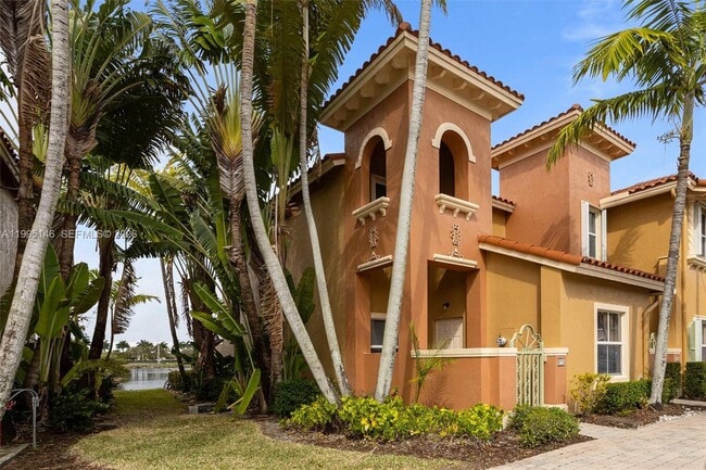 970 SW 144th Ave in Pembroke Pines, FL - Building Photo - Building Photo