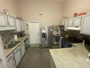 324 NW 48th Blvd in Gainesville, FL - Building Photo - Building Photo