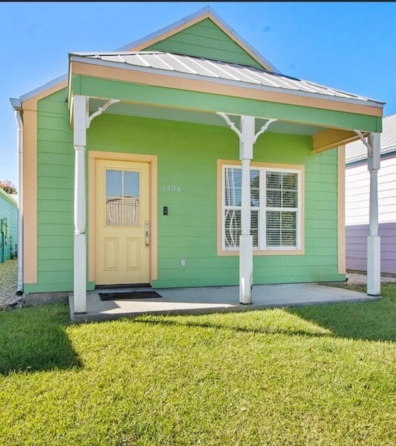 property at 1404 General Mouton Ave