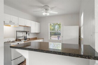 311 Cedar St in Clearwater, FL - Building Photo - Building Photo