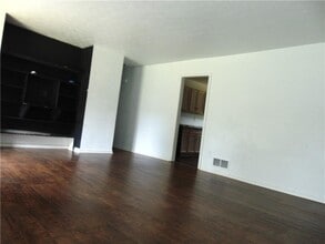 886 Rowland St in Clarkston, GA - Building Photo - Building Photo