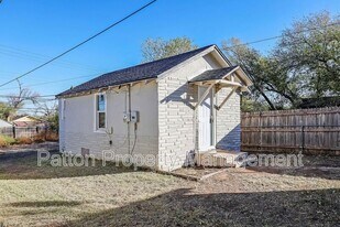 4240 SW 10th Ave in Amarillo, TX - Building Photo