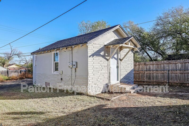 4240 SW 10th Ave in Amarillo, TX - Building Photo