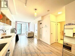 52-952 Forest Manor Rd in Toronto, ON - Building Photo - Building Photo