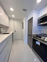 800 West Ave in Miami Beach, FL - Building Photo - Building Photo