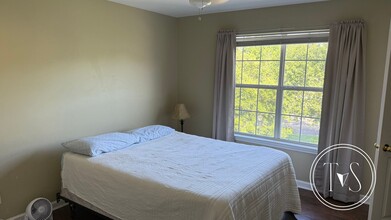 5305 Walden Park Dr in Savannah, GA - Building Photo - Building Photo