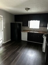 4766 Victoria Dr in Flowery Branch, GA - Building Photo - Building Photo