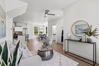 495 E Violets Cv Ln in Garden City, ID - Building Photo - Building Photo