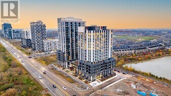 3071 Trafalgar Rd in Oakville, ON - Building Photo