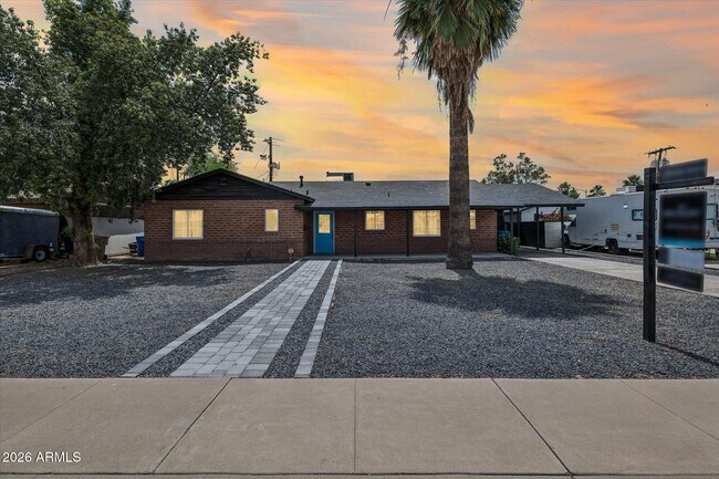 1731 E Verde Ln in Phoenix, AZ - Building Photo - Building Photo