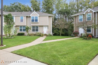 Stonebrook Townhomes I & II in Grand Rapids, MI - Foto de edificio - Building Photo