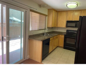 3535 Madison Ave, Unit Normal Heights 2bd 2ba in San Diego, CA - Foto de edificio - Building Photo