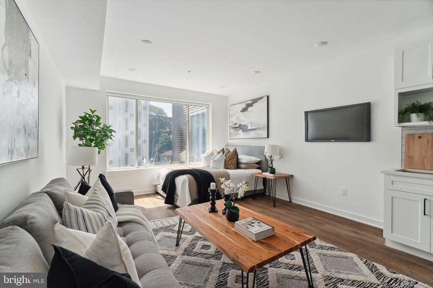 5904 Germantown Ave, Unit 504 in Philadelphia, PA - Building Photo