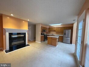 162 Shrewsbury Ct in Pennington, NJ - Building Photo - Building Photo