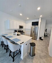 2436 Skyline Lp in Kissimmee, FL - Building Photo - Building Photo