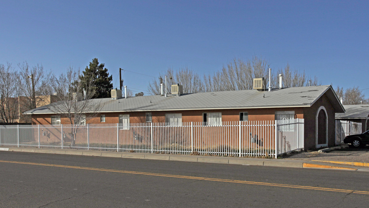 641-645 Chama St SE in Albuquerque, NM - Building Photo