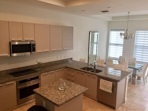 5189 NW 85th Ave in Doral, FL - Building Photo - Building Photo