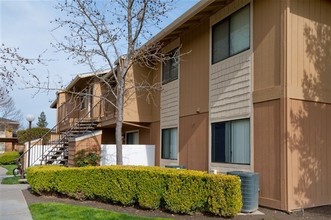 Heritage Oaks in Woodland, CA - Foto de edificio - Building Photo