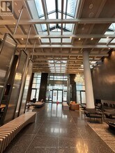 28 Interchange Wy in Vaughan, ON - Building Photo - Building Photo