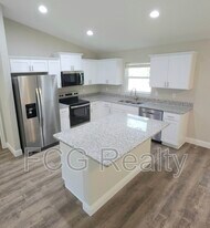 9115 N Sandree Dr in Citrus Springs, FL - Building Photo