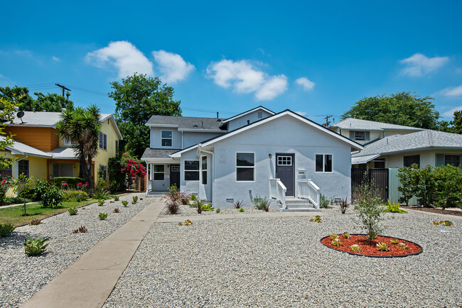 5651 Tilden Ave in Van Nuys, CA - Building Photo - Building Photo