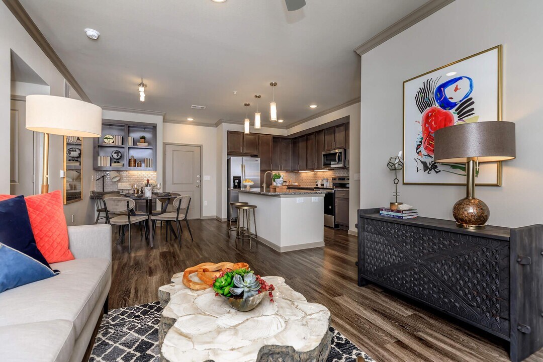 18110 Hunters Terrace Dr in Humble, TX - Building Photo