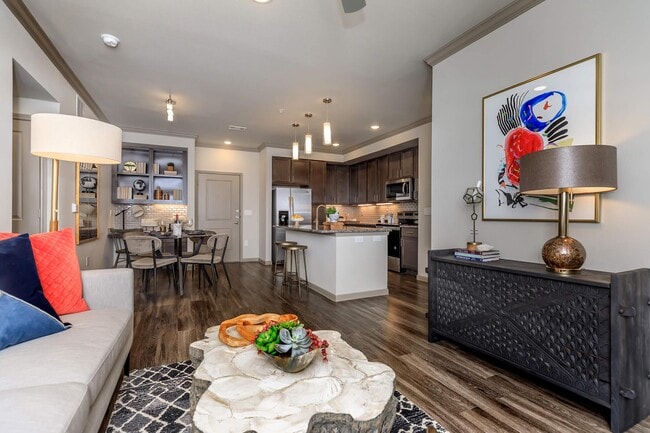 property at 18110 Hunters Terrace Dr