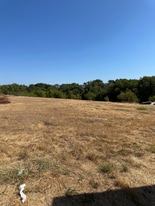 311 Crescent Meadows Ln in Bruceville, TX - Building Photo