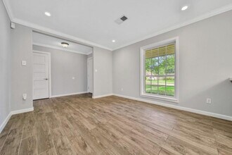 5506 Braesvalley Dr in Houston, TX - Building Photo - Building Photo