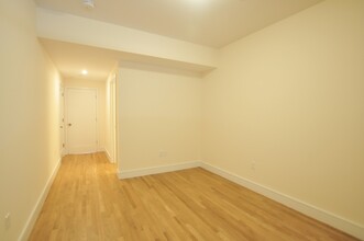 853 Beacon St, Unit 1 in Boston, MA - Foto de edificio - Building Photo