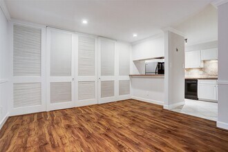 3131 Cummins St in Houston, TX - Building Photo - Building Photo