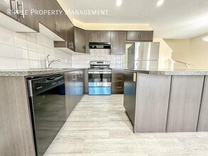 10586 Cityscape Dr NE in Calgary, AB - Building Photo - Building Photo